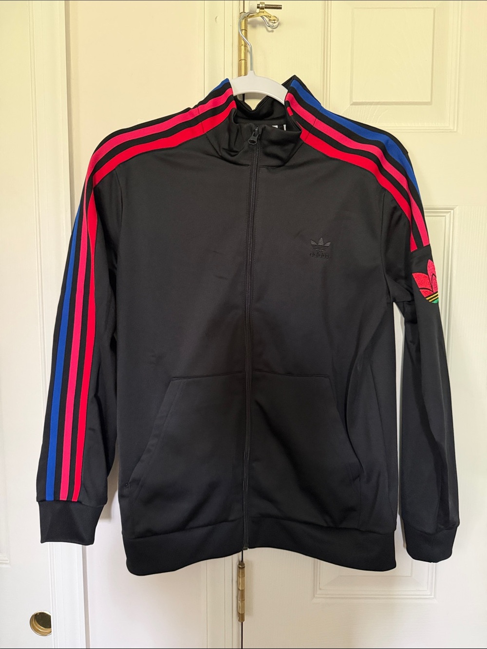 adidas Adicolor Kids 3D Trefoil Black Track Jacket Large Youth